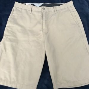 Men’s Volcom shorts. Size 33